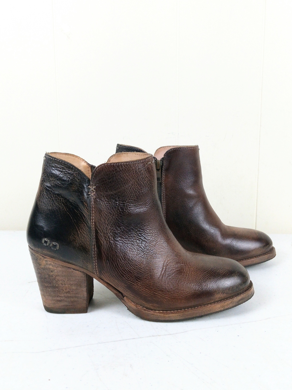 Bed Stu Cobbler Women's Brown Leather Ankle Booties with Stacked Heel Size 9.5